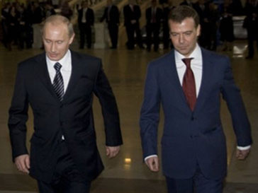 Дмитрий Медведев и Владимир Путин Дмитрий Медведев и Владимир Путин