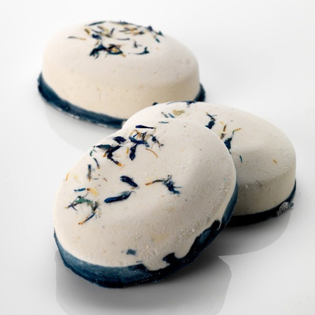 Твердый дезодорант Lush Тео, 630 рублей Твердый дезодорант Lush Тео, 630 рублей