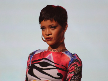Рианна (Rihanna) Рианна (Rihanna)