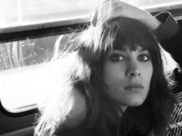 Алекса Чанг (Alexa Chung) в рекламной кампании Maje сезона осень-зима 2012/13 Алекса Чанг (Alexa Chung) в рекламной кампании Maje сезона осень-зима 2012/13