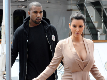 Ким Кардашьян (Kim Kardashian) младше Канье Уэста на четыре года Ким Кардашьян (Kim Kardashian) младше Канье Уэста на четыре года