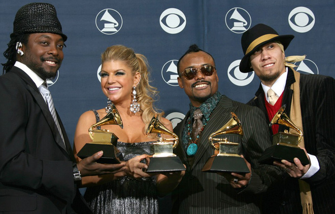 Ферджи очень быстро забыла, как пожинала плоды славы вместе с Black Eyed Peas Ферджи очень быстро забыла, как пожинала плоды славы вместе с Black Eyed Peas