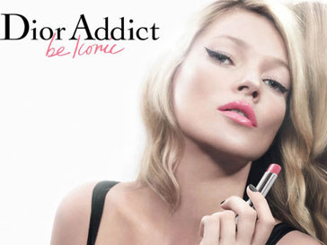 Помаду Dior Addict рекламирует легендарная Кейт Мосс (Kate Moss) Помаду Dior Addict рекламирует легендарная Кейт Мосс (Kate Moss)