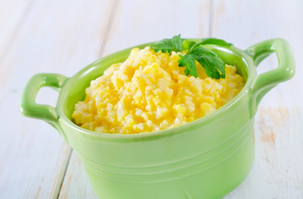 Кукурузная каша на молоке Кукурузная каша на молоке