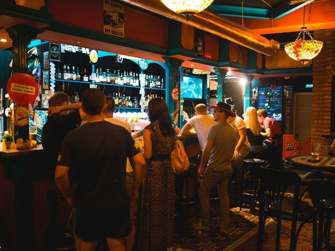 Harat’s pub в Астрахани пабы в Астрахани