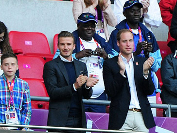Дэвид Бекхэм (David Beckham) и принц Уильям (Prince William) Дэвид Бекхэм (David Beckham) и принц Уильям (Prince William)