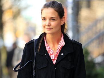 Кэти Холмс (Katie Holmes) будет представлять благотворительную коллекцию Tommy Hilfiger Кэти Холмс (Katie Holmes) будет представлять благотворительную коллекцию Tommy Hilfiger