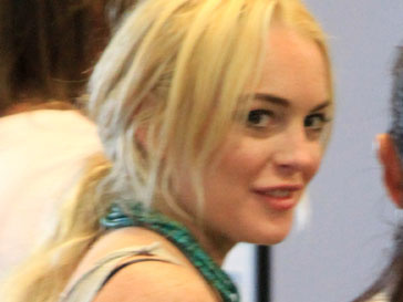 Линдсей Лохан (Lindsey Lohan) начала отбывать тюремное заключение Линдсей Лохан (Lindsey Lohan) начала отбывать тюремное заключение