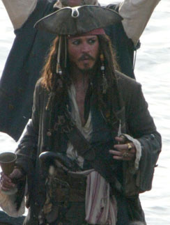 Джонни Депп (Johny Depp) в роли капитана Джека Воробья. Джонни Депп (Johny Depp) в роли капитана Джека Воробья