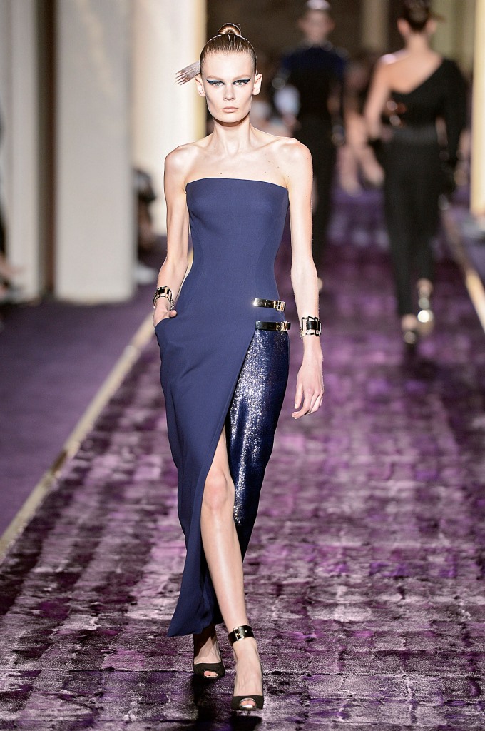 В Париже прошел показ Atelier Versace
