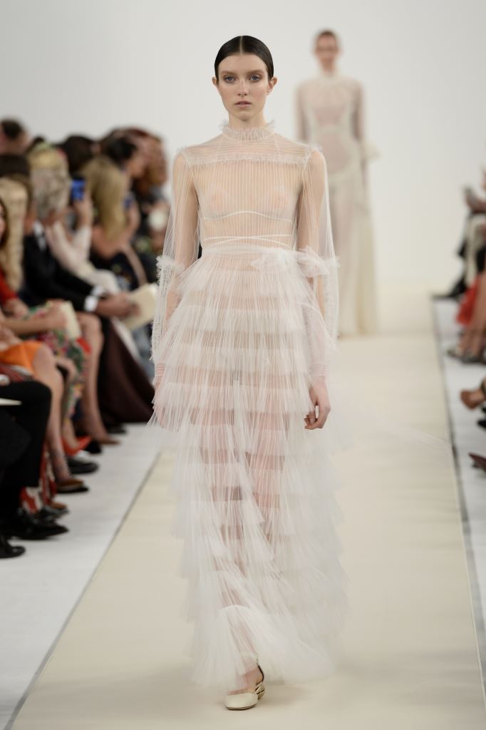 в Нью-Йорке прошел показ коллекции Valentino Sala Bianca