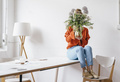 5 signs that you are not an introvert, but a socially anxious person