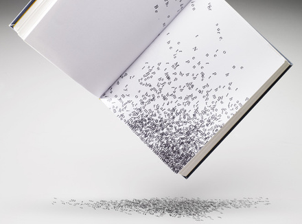 Что происходит с русским языком сегодня Буквы высыпаются из книги