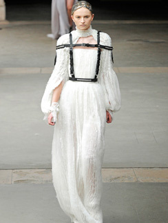 Alexander McQueen, осень-2011. Alexander McQueen, осень-2011