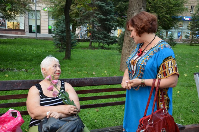 День женственности в Волгограде фото Красивые молодые женщины