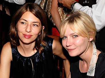 София Коппола (Sofia Coppola) любит работать с Кирстен Данст (Kirsten Dunst) София Коппола (Sofia Coppola) любит работать с Кирстен Данст (Kirsten Dunst)