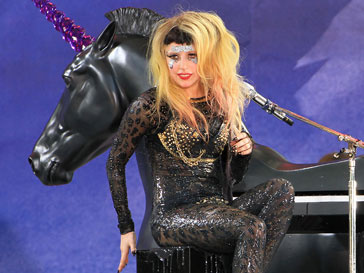 «Born This Way» купили свыше 1 млн человек «Born This Way» купили свыше 1 млн человек