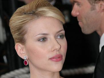 Скарлетт Йоханссон (Scarlett Johansson) и Шон Пенн (Sean Penn) не чувствуют разницу в возрасте Скарлетт Йоханссон (Scarlett Johansson) и Шон Пенн (Sean Penn) не чувствуют разницу в возрасте