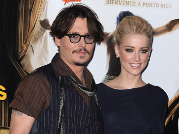 Джонни Депп (Johnny Depp) и Эмбер Хард (Amber Heard) Джонни Депп (Johnny Depp) и Эмбер Хард (Amber Heard)