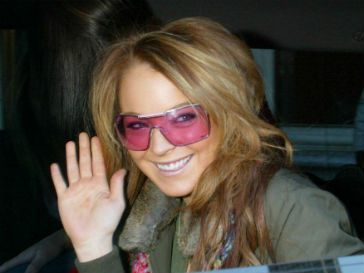 Линдсей Лохан (Lindsey Lohan) выпустили из-за решетки в связи с переполненностью тюрьмы Линдсей Лохан (Lindsey Lohan) выпустили из-за решетки в связи с переполненностью тюрьмы