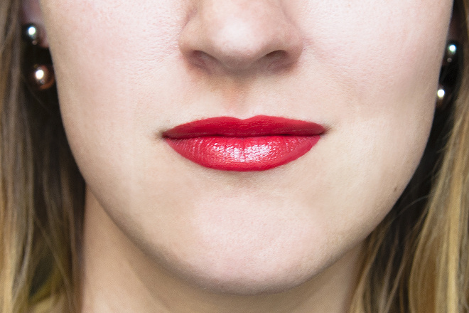 Maybelline New York, оттенок 527 Lady Red Maybelline New York, оттенок 527 Lady Red