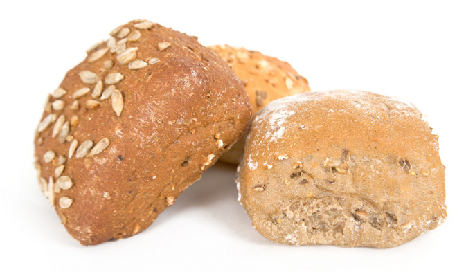 Чтобы улучшить работу кишечника, ешьте хлеб из муки грубого помола и включите в рацион побольше злаков. Чтобы улучшить работу кишечника, ешьте хлеб из муки грубого помола и включите в рацион побольше злаков.