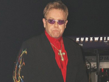 Элтон Джон (Elton John) не собирается выступать на свадьбе принца Элтон Джон (Elton John) не собирается выступать на свадьбе принца