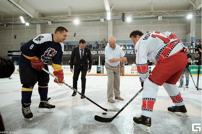 «КомАр»-Оренбург: наша сборная сыграла в хоккей со звездами