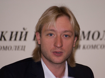 Евгений Плющенко на пресс-конференции Евгений Плющенко на пресс-конференции