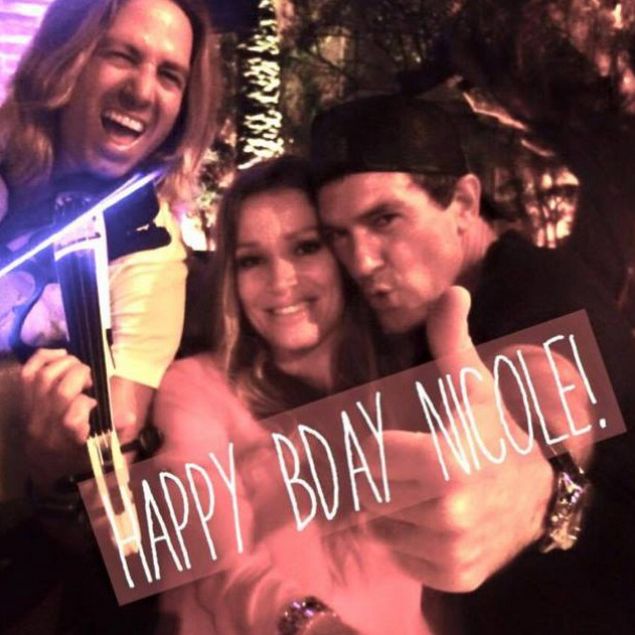 Фото со дня рождения Николь Кемпел
