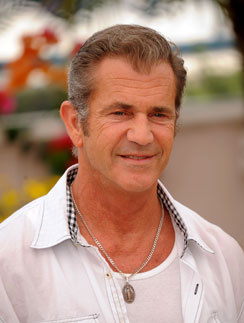 Мел Гибсон подарил отцу церковь. Мел Гибсон (Mel Gibson)