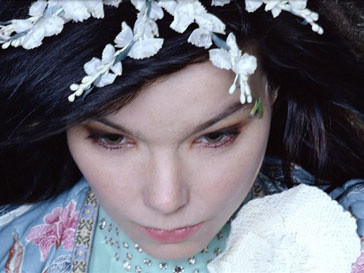 Бьорк (Bjork) удостоилась почетного приза британской Ассоциации независимой музыки (AIM). Бьорк (Bjork) удостоилась почетного приза британской Ассоциации независимой музыки (AIM).
