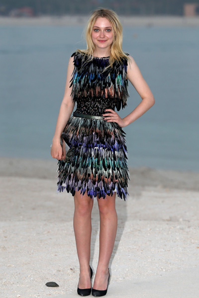Дакота Фаннинг на показе Chanel Cruise 2014/15 Дакота Фаннинг на показе Chanel Cruise 2014/15