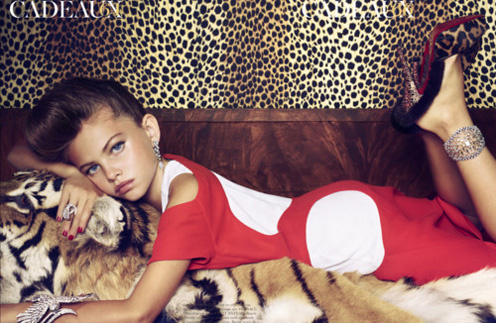 Тайлен Блондо (Thylane Lena-Rose Blondeau) всего 10 лет, но она уже участвует в откровенных фотосессиях Тайлен Блондо (Thylane Lena-Rose Blondeau) всего 10 лет, но она уже участвует в откровенных фотосессиях