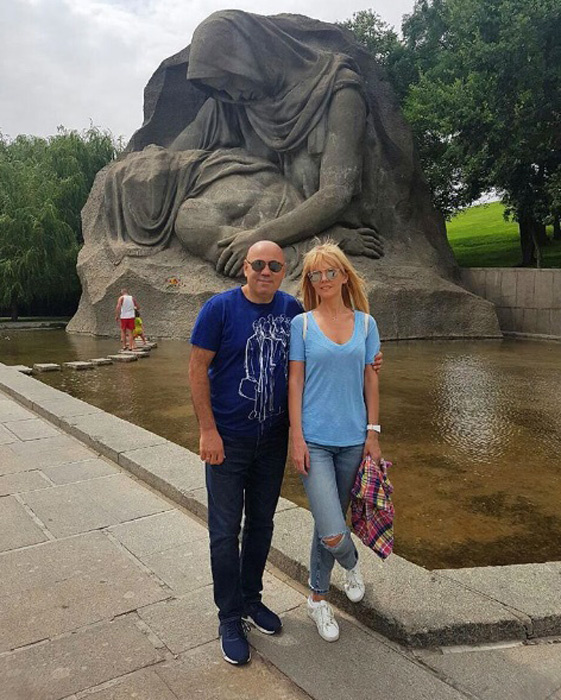 Валерия пообещала волжанам вернуться через год Волгоград, день города в Волжском, Валерия, Иосиф Пригожин, Мамаев Курган, российские звезды, певица