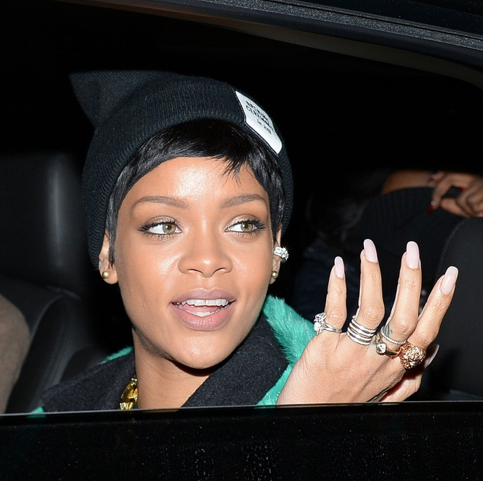 БЬЮТИ-ОБРАЗ ДНЯ: РИАННА