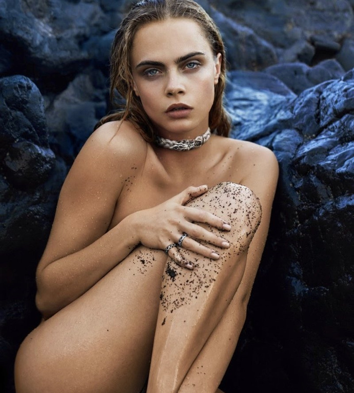 Кара Делевинь в рекламной кампании John Hardy Кара Делевинь топлесс: фото