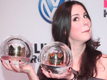 Лена Мейер-Ландру (Lena Meyer-Landru) вновь представит Германию на «Евровидении-2011» Лена Мейер-Ландру (Lena Meyer-Landru) вновь представит Германию на «Евровидении-2011»