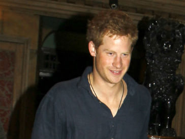 Новой возлюбленной принца Гарри (Prince Harry) стала официантка из США Новой возлюбленной принца Гарри (Prince Harry) стала официантка из США