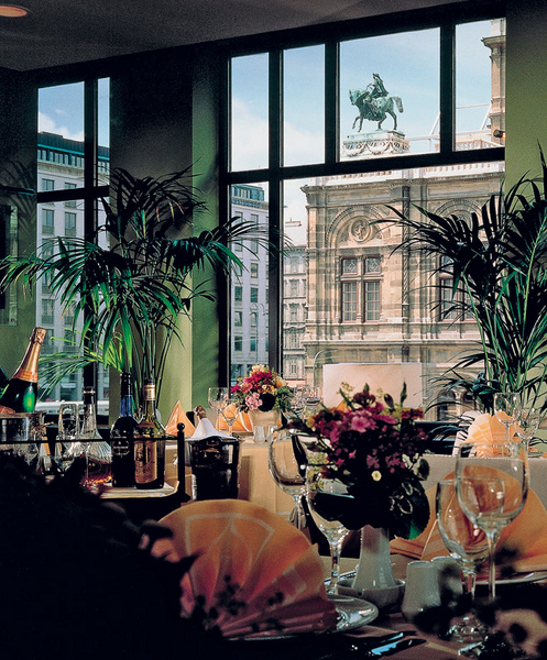 Hotel Bristol
Kaerntner Ring 1 · Vienna 1015 · Austria Hotel Bristol
Kaerntner Ring 1 · Vienna 1015 · Austria