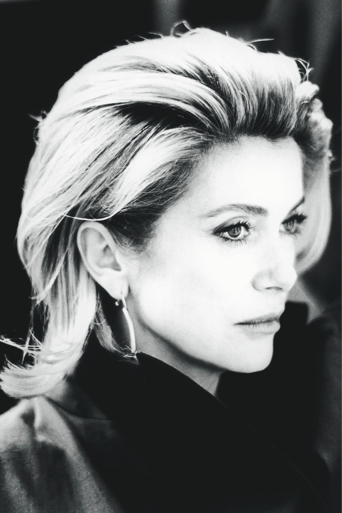 Катрин Денев