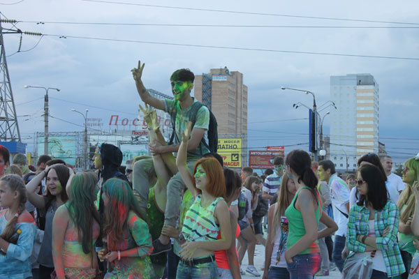 фестиваль красок в самаре 2014 фестиваль красок в самаре 2014