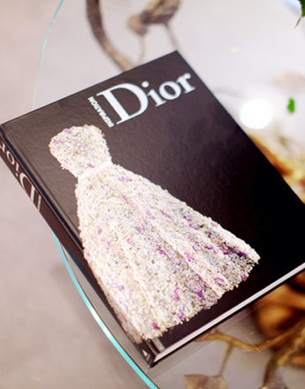 В альбоме Dior собраны все самые красивые платья модного Дома
