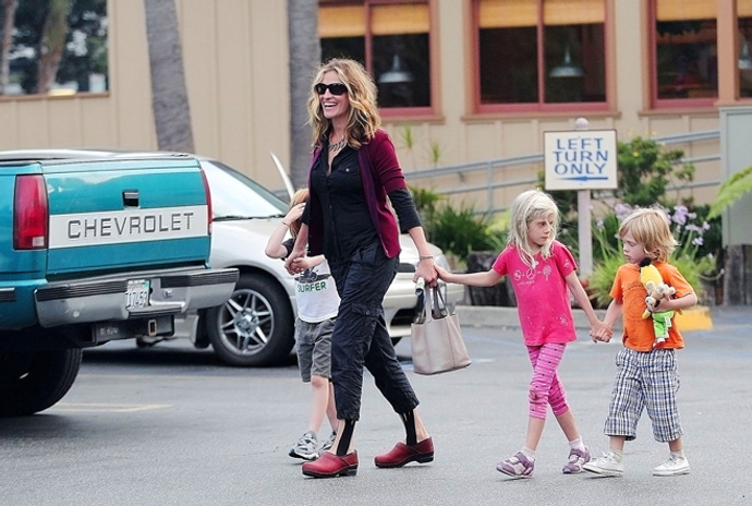 Хейзел и Финнэус, дети Джулии Робертс Хейзел и Финнэус, дети Джулии Робертс