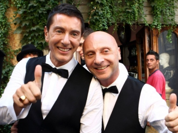 Доменико Дольче (Domenico Dolce) и Стефано Габбана (Stefano Gabbana) тоже оказались бибероманами Доменико Дольче (Domenico Dolce) и Стефано Габбана (Stefano Gabbana) тоже оказались бибероманами