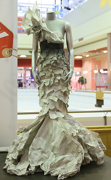 показ бумажной моды Paper Fashion Art показ бумажной моды Paper Fashion Art