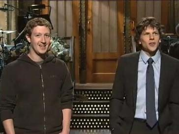 Марк Цукерберг (Mark Zuckerberg) и Джесси Айзенберг (Jesse Eisenberg) встретились Марк Цукерберг (Mark Zuckerberg) и Джесси Айзенберг (Jesse Eisenberg) встретились