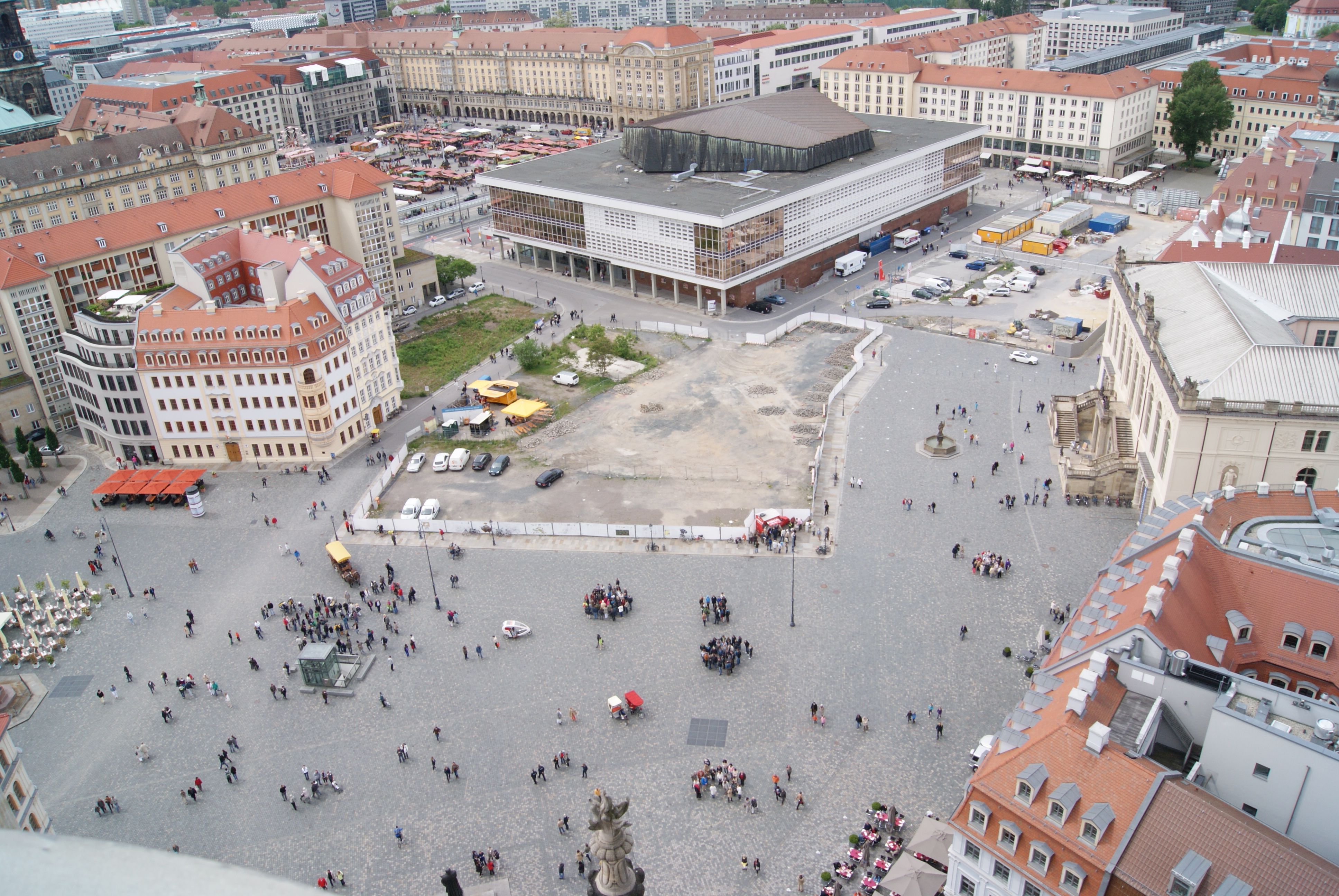 Где в этом городе билборды? Где цивилизация? Где в этом городе билборды? Где цивилизация?