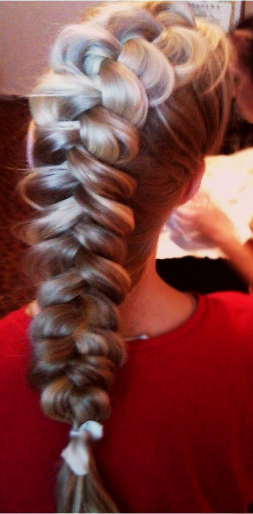 Делаю прически,недорого!Готовимся... Делаю прически,недорого!Готовимся...