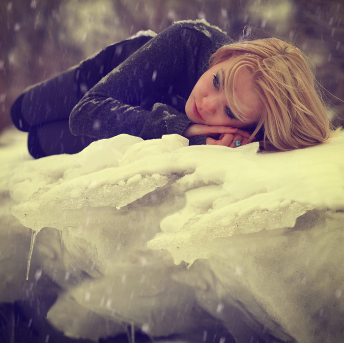 Это безумно - скучать по человеку... Это безумно - скучать по человеку...